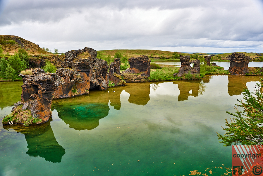 128 Mývatn, Höfði
